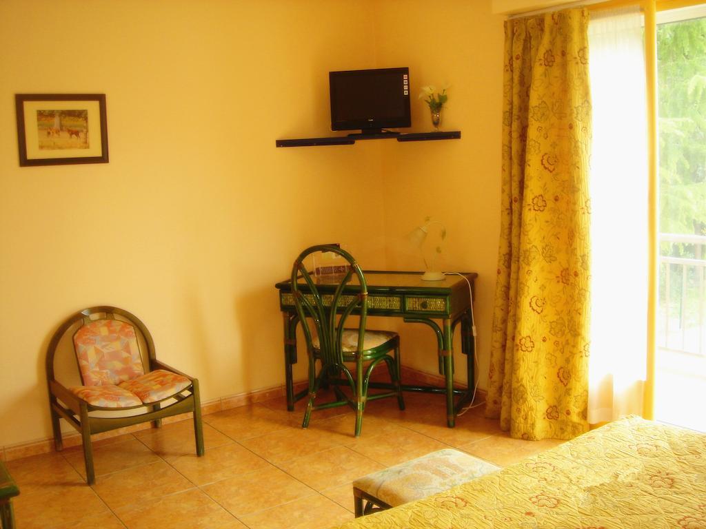 Motel Des Bruyeres Lamotte-Beuvron Habitación foto