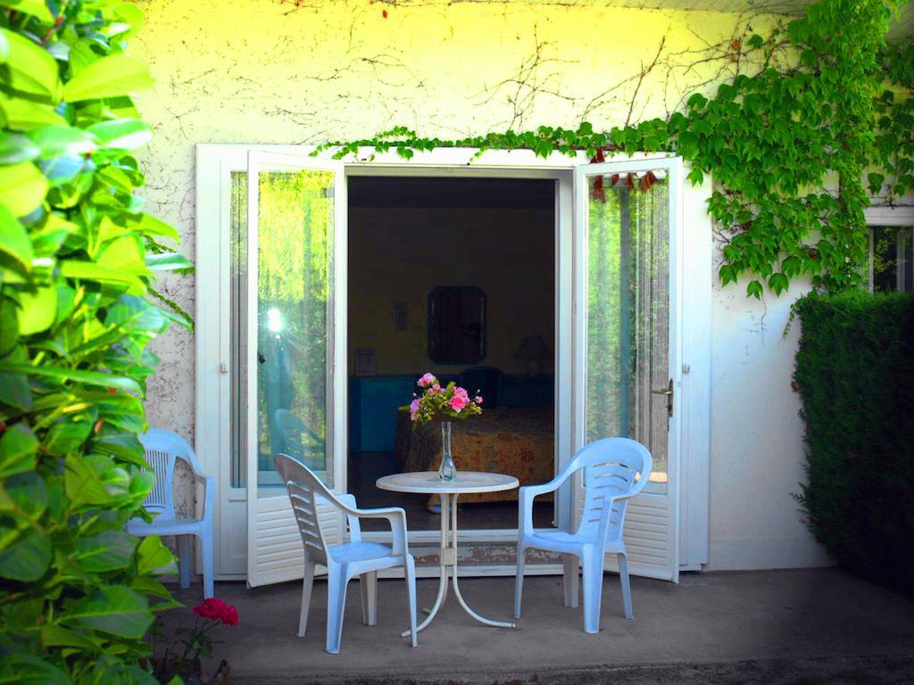Motel Des Bruyeres Lamotte-Beuvron Habitación foto